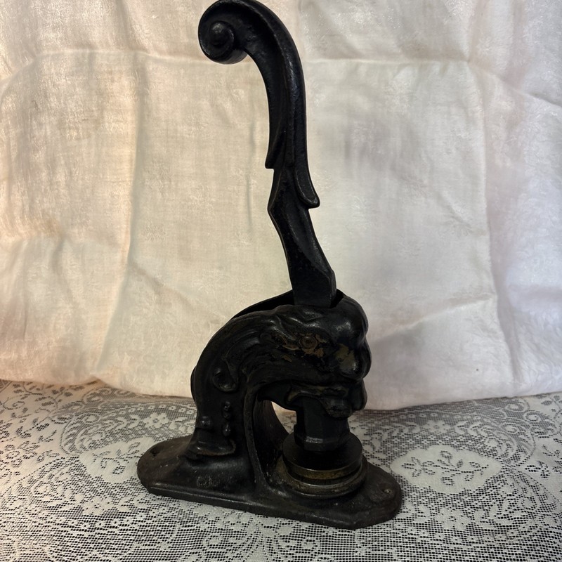 Vintage Cast Iron Lions Head Notary Stamp w/Fluted Handle. Charleston, SC