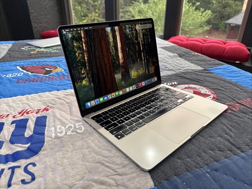 Apple Macbook Air M2 2022 13" 8gb 256GB Starlight- Good Condition) - Bild 2 von 17