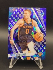 2023-24 Panini Phoenix - Donte DiVincenzo #250 Blue Ice