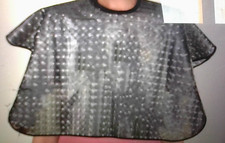 Yelegai wasserfestes Haarfärbemittel Cape NEU IM PAKET kurz schwarz PVC Salon/Make-up Schürze
