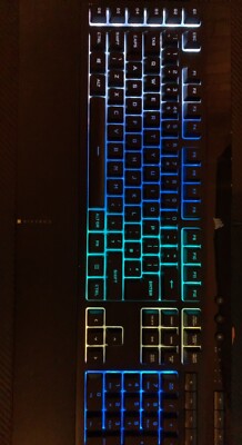 Corsair K55 RGB PRO Gaming Bundle plus Corsair Mousepad und Handgelenkkissen
