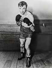 Vintage 1970s? Carmen Basilio Boxer Boxing Signed 8x10 Photo