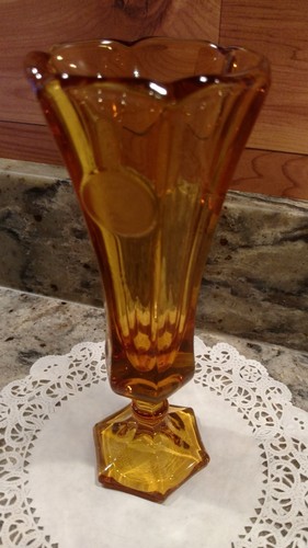 VINTAGE AMBER FOSTORIA COIN VASE WITH THE LIBERTY BELL, THE USA SEAL & TORCH - Picture 2 of 12