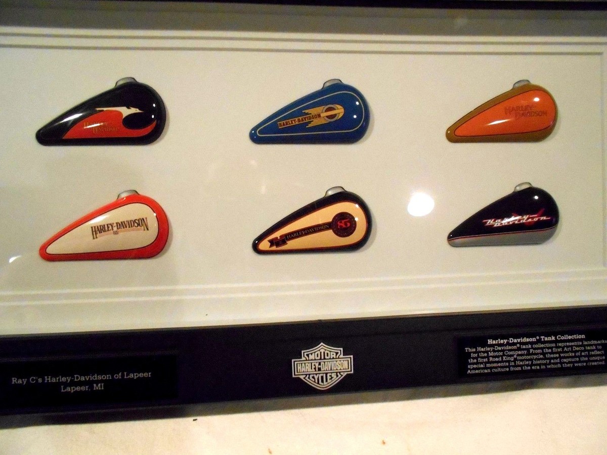 Harley Davidson Tank Display 2014 Holiday Collection Dealer Give
