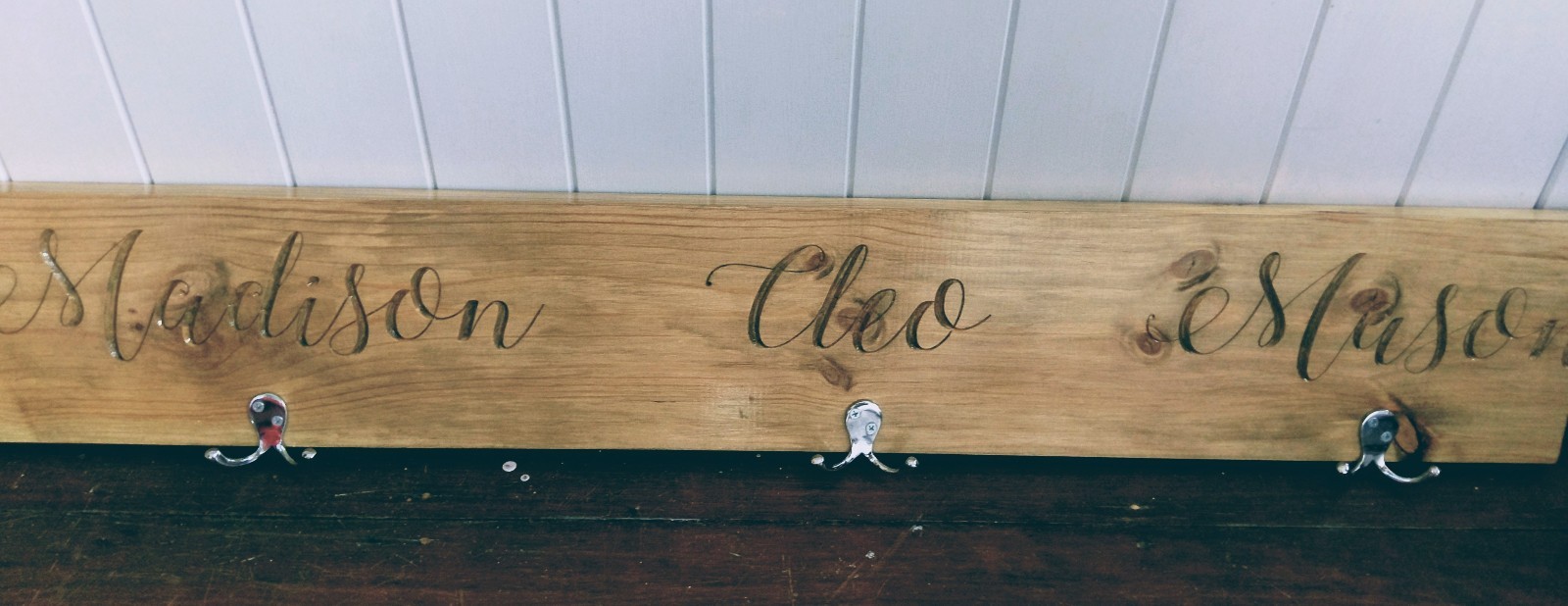 Wall Engraved Rack Personalised Engraved Rack - Bag Hat Coat Family Name Wall | eBay