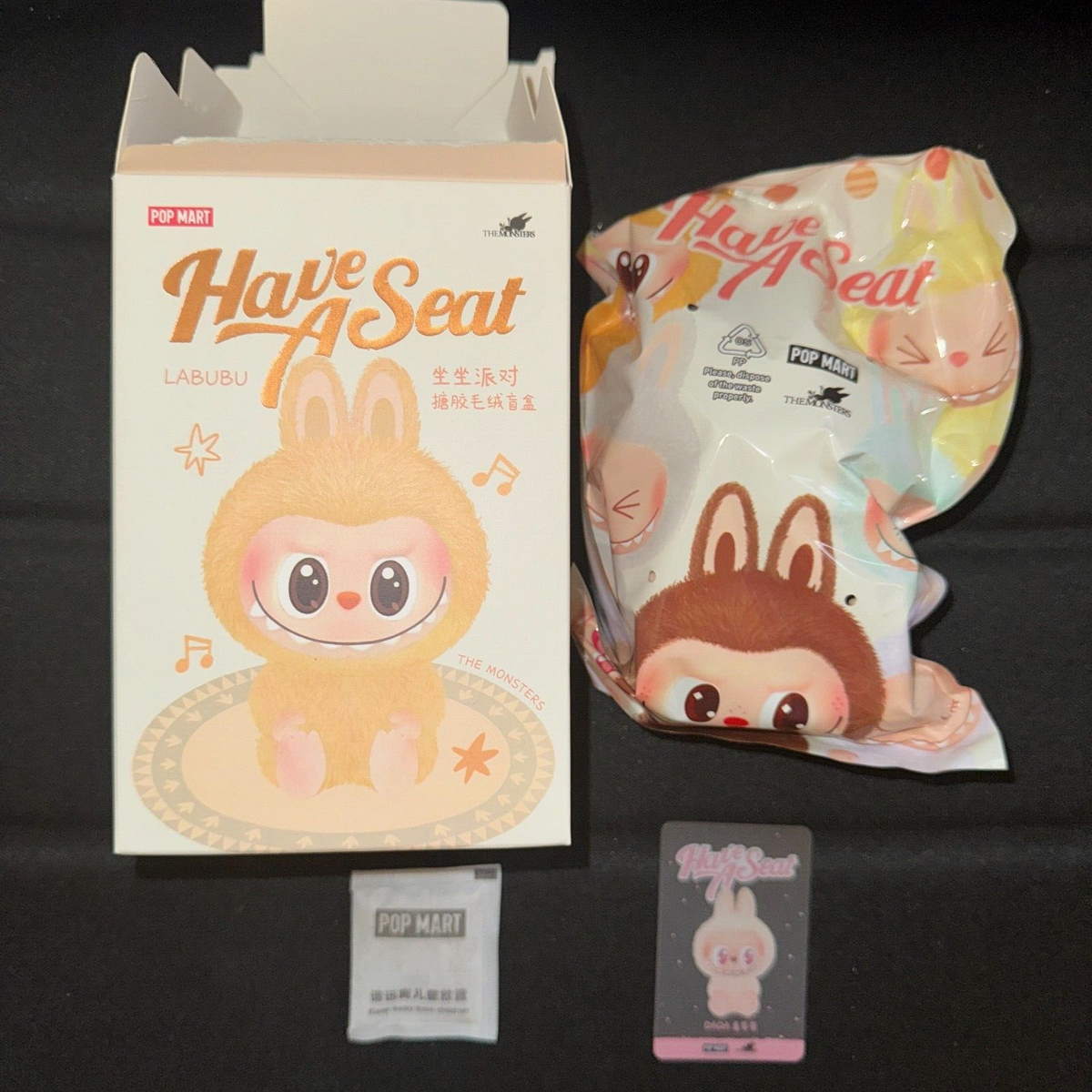 アイドル THE MONSTERS HAve Seat Amazon.com: POP MART The Monsters - Have a Seat Vinyl Plush