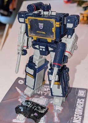 Transformers Legacy United SOUNDWAVE (w Ravage Only) Leader g1 universe 