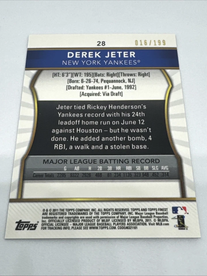 2011 Topps Finest - Derek Jeter #28 Green Refractor New York Yankees 16/199 - Image 3 of 4