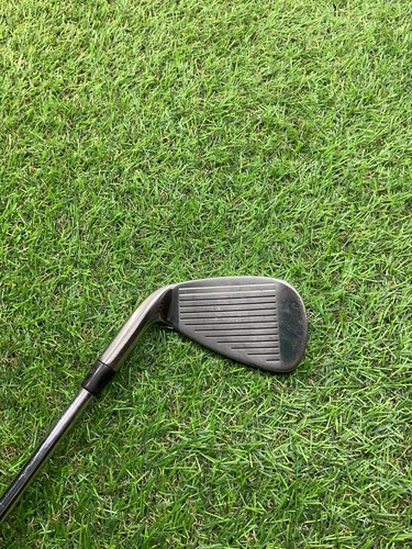 Wilson Deep Red 5 Iron - Picture 2 of 6