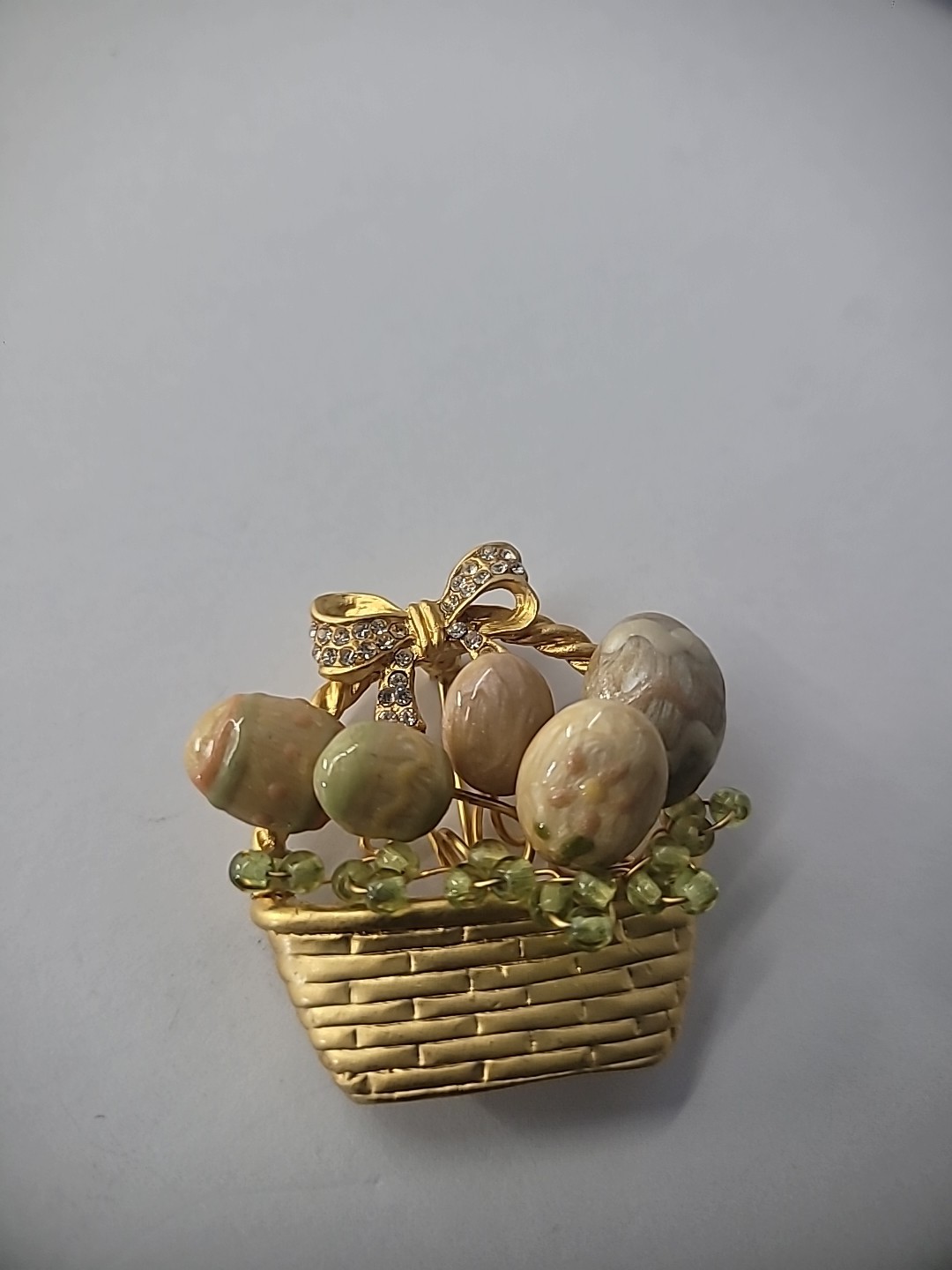 Vintage Brooch Pin Easter Backet Easter Eggs Gold… - image 1