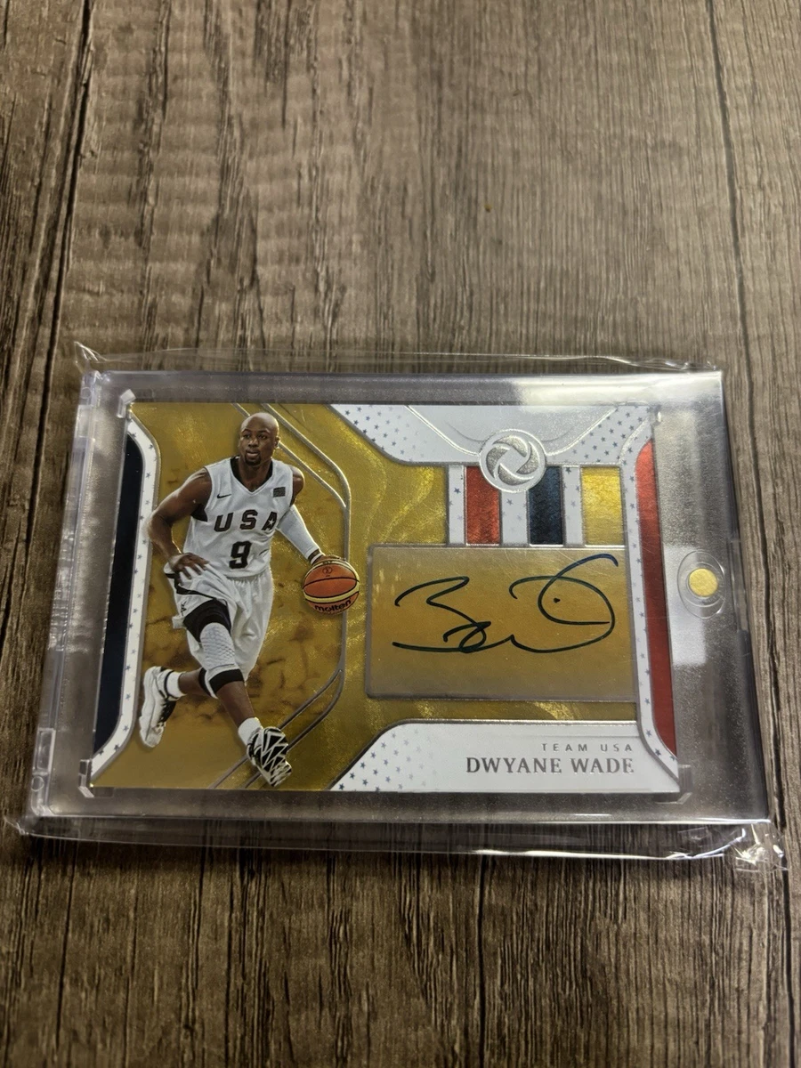 Panini Dwyane Wade Basketball Autographed Sports Trading Cards