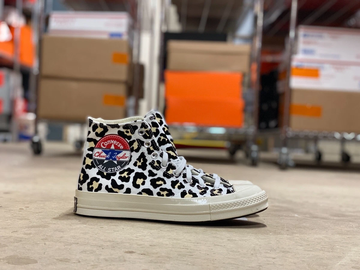 leopard converse mens