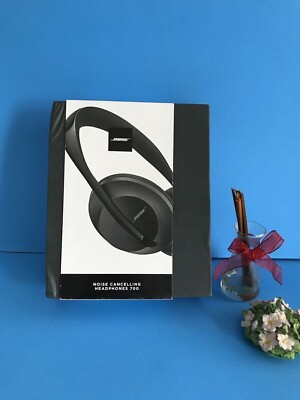  New  Bose 700   Noise Cancelling Headphones - Black