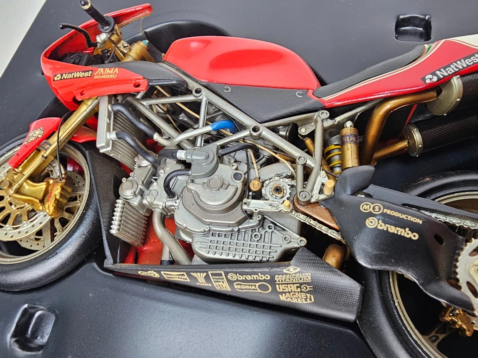 MINICHAMPS Ducati 996 1999 Carl Fogarty Item No. 122 991211 - image 4 of 4