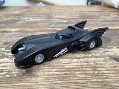 Batmobile (Batman Movie 1989) Display Edition Diecast Static Car Eaglemoss