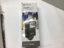 Vivitar Digital Concepts Universal Slave Flash Mount and Compact 319AF Flash