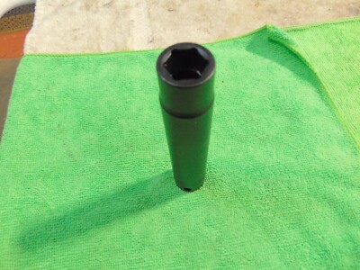 Snap-on 1/2'' Drive 6-Pt SAE 9/16'' Flank Drive Extra Deep Impact Socket SIML180  