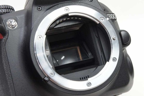"3,100 shots" Nikon D3100 14.2MP Digital Camera Black w/ DX 18-55mm VR #250430p - Picture 7 of 12
