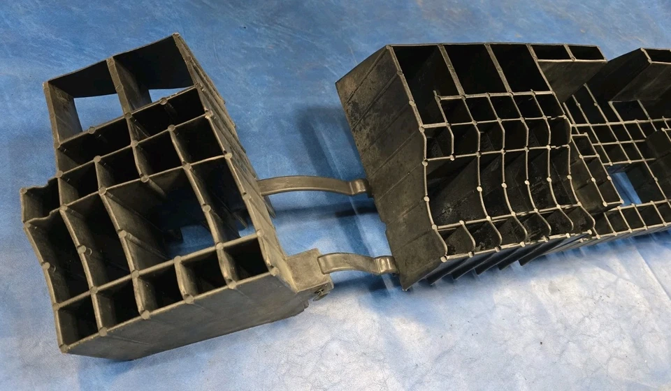 93-02 PARAGOLPES TRASERO CHEVY CAMARO GOMA REFUERZO AMORTIGUADOR BARRA DE IMPACTO Foto 2 de 4