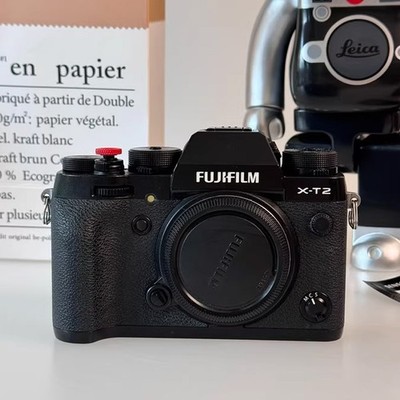 Fujifilm Fuji X-T2 XT2 Black Mirrorless Digital Camera Body