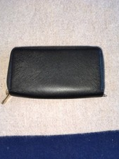 Coccinelle portafoglio zip-around nero in pelle saffiano