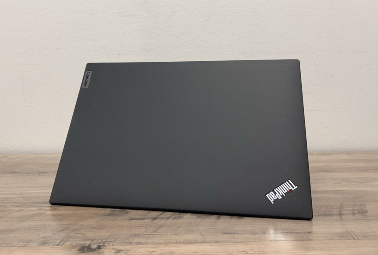 Lenovo ThinkPad T14, 14-Inch Laptop, with Intel Core i5 12th Gen., 500 GB SSD (Solid State Drive), Windows 11 Pro