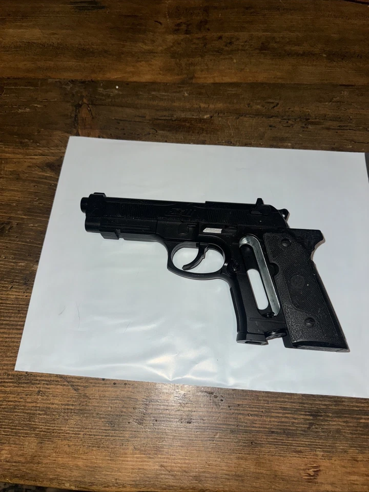 Beretta Elite II CO2 BB Gun Prop Gun, BROKEN BB Gun, For Prop Use Only - Image 3 of 3