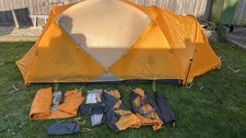 North Face Mountain 25 summit series 2-3 person tent used - amazing condition