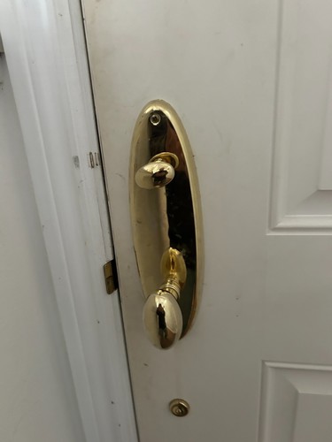 Baldwin Keyed Entry Handleset w Interior Knob, Polished Brass