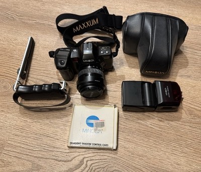 Minolta Maxxum 8000i Black Film Camera w/flash And Accessories*Untested*