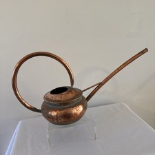 Vintage miedziana metalowa konewka o długim zasięgu długa wylewka wewnątrz / na zewnątrz