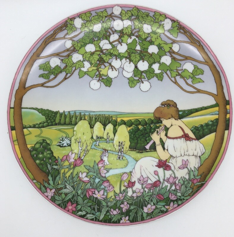 Heinrich Villeroy & Boch W. Germany Fruhling Maiden in a Garden