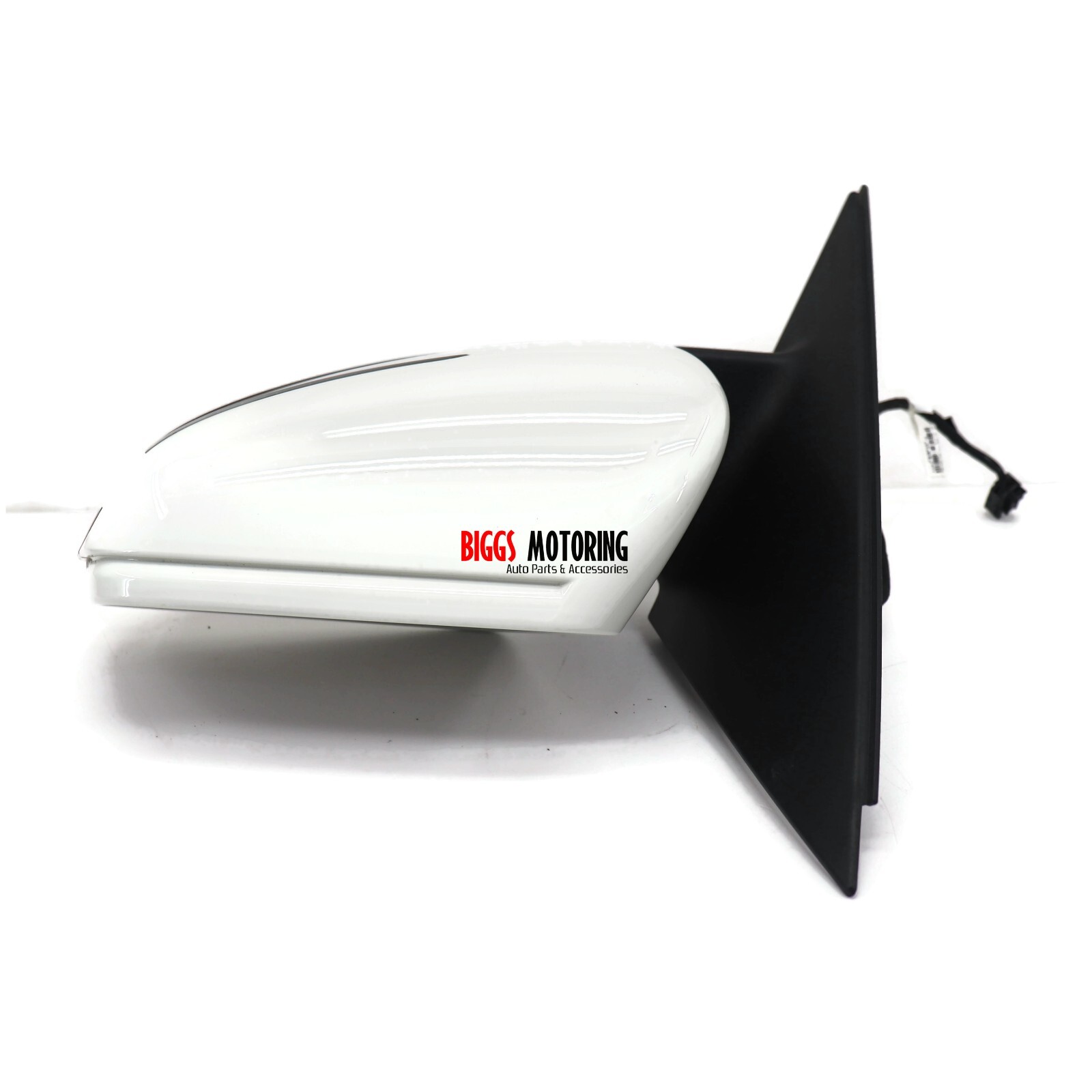 20122014 Mercedes Benz CClass W204 Driver Left Side Door Mirror White