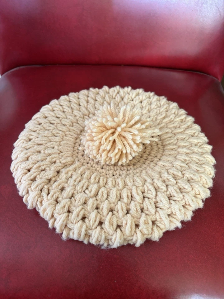 Boina de ganchillo vintage para mujer sombrero pompón hecho a mano retro invierno rosa polvorienta Foto 2 de 4