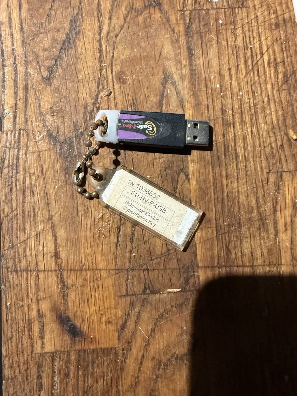 Schneider Electric LAN-HV-P-USB CyberStation Key Andover Continuum