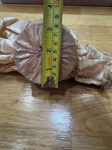 Antica spilla vittoriana anni '20 cuscino mezzo ~ dama in gesso con abito in pizzo raso - Foto 9 di 9