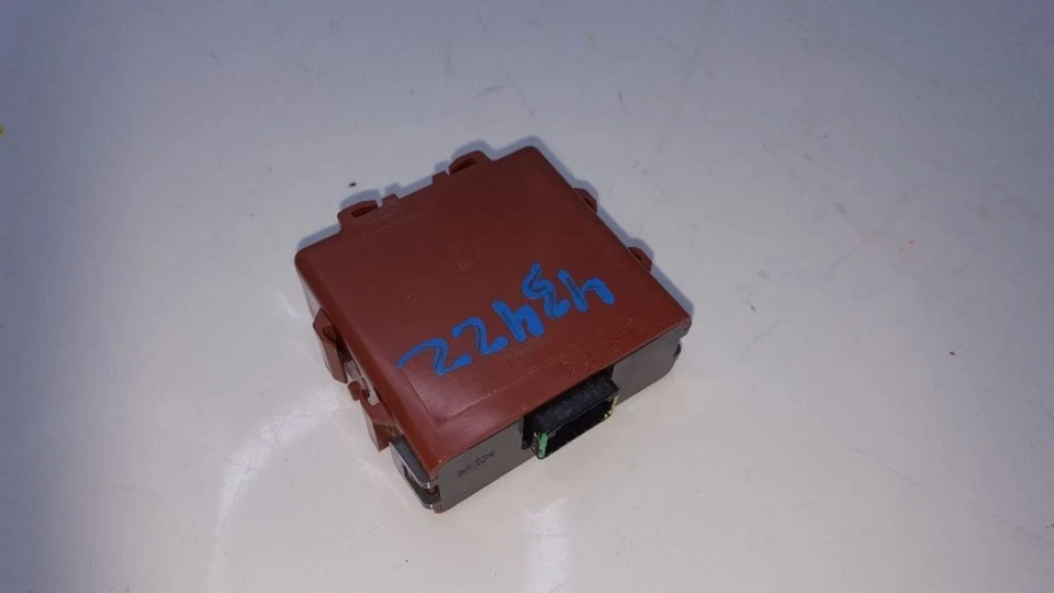 Módulo TPMS 2010 11 12 Lexus RX350 RX400H 89769-0E020        Foto 3 de 4