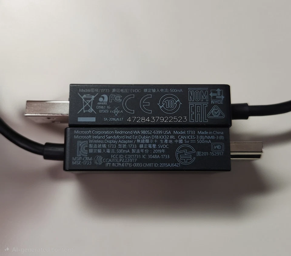 Microsoft Wireless Display Adapter USB/HDMI Display Adapter 1733 - Image 2 of 3