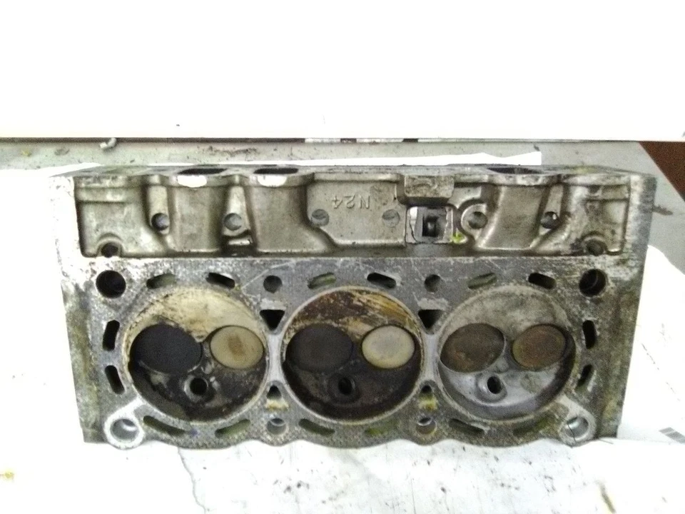 Culata Ford Thunderbird 89-95 6-232 3,8 litros con opción sobrealimentada  Foto 2 de 4