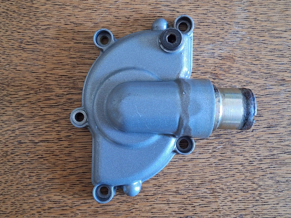 CUBIERTA BOMBA AGUA DUCATI 748 916 996 CARCASA 24722022A 24711141AB S4 ST4 ST4S Foto 2 de 4