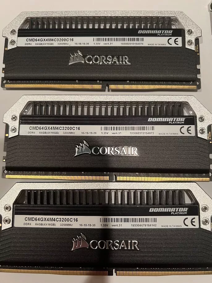 Corsair dominator store platinum 3200mhz