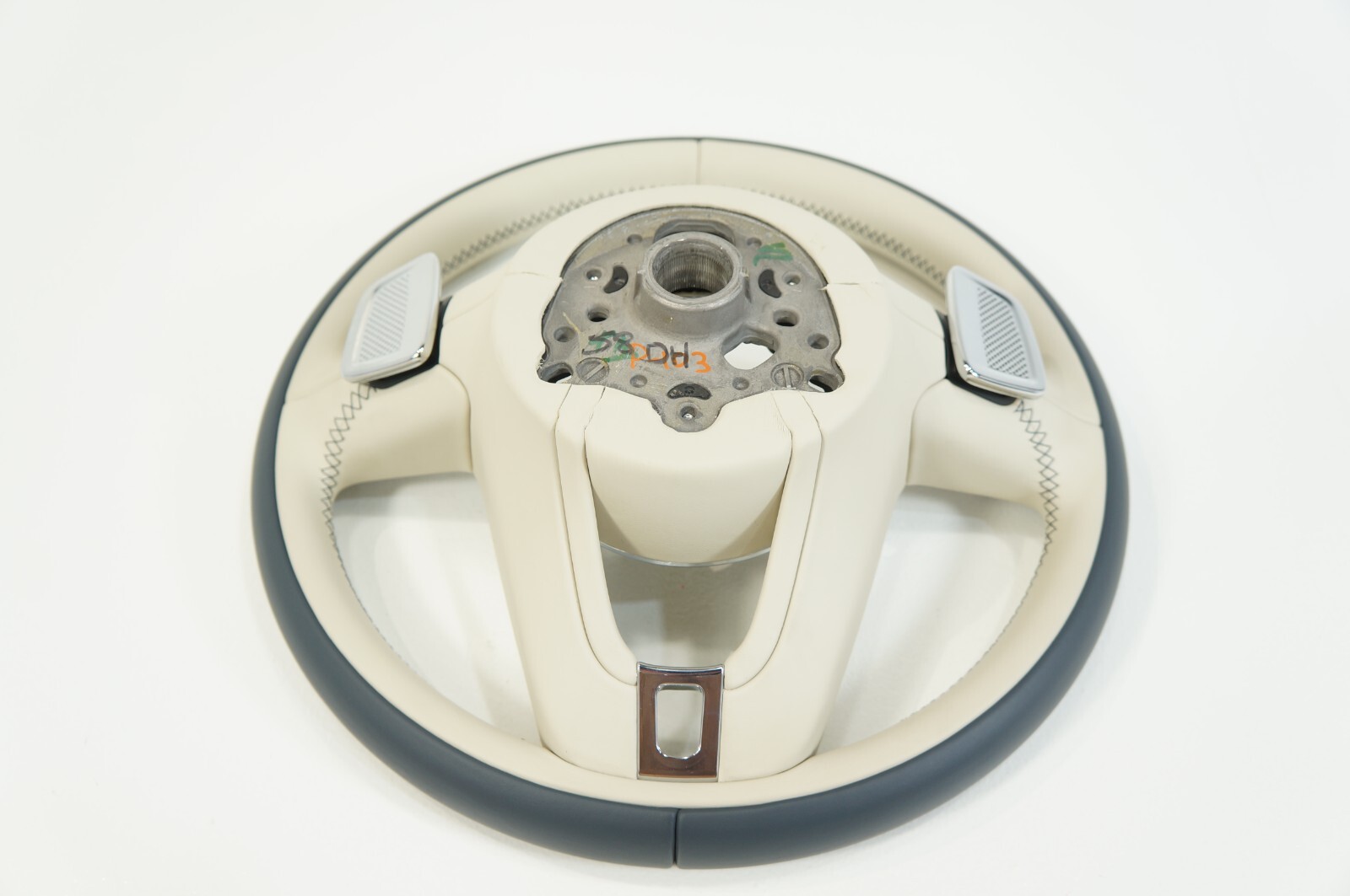 2016-2020 bentley bentayga steering wheel with button control ivory blue leather