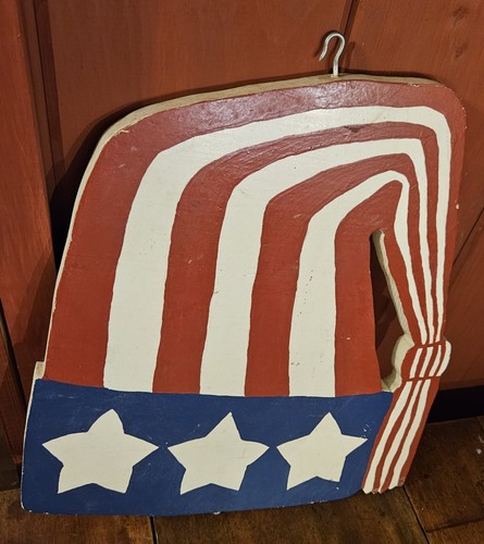 ANTIQUE PRIMITIVE RED WHITE & BLUE HANGING AMERICANA NIGHT CAP PLAQUE 1960s-70s - Picture 2 of 13