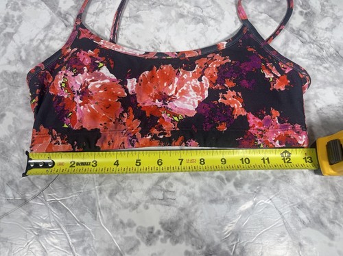 Fabletics Floral Sports Bra Sz Medium? Black Red Padded Fitness Yoga Activewear - Picture 6 of 8