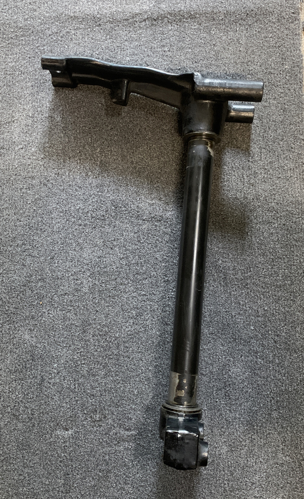 Mercury Marine OUTBOARD V6 135-250 Swivel Pin and Steering Arm 17  