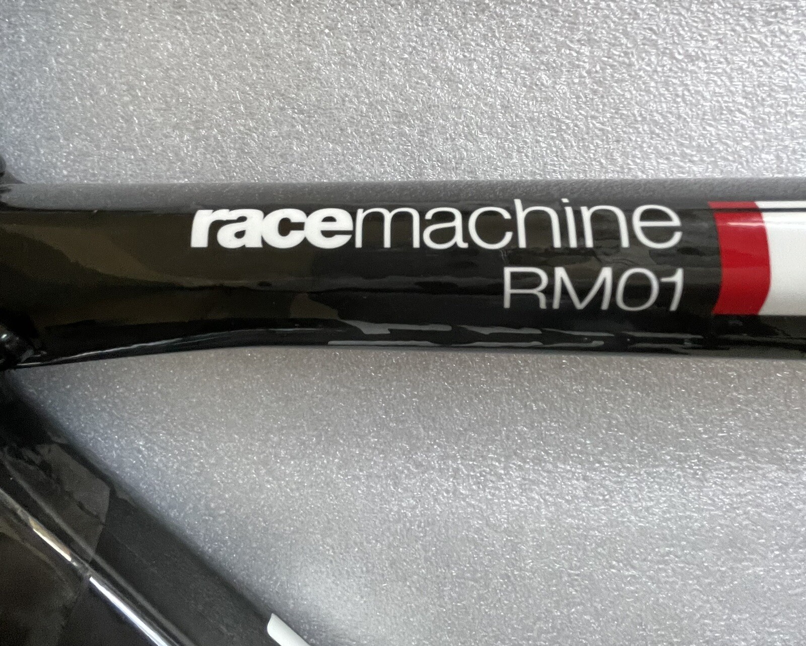 BMC - ROAD BIKE FRAME SET - &nbsp;RM01 - MEDIUM/ LARGE - ELETRONIC  GEARS ONLY