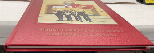 Marine Corps Rekrutierungsdepot 1999 Zweites Bataillon 2085 2086 2087 2088 - Bild 6 von 12