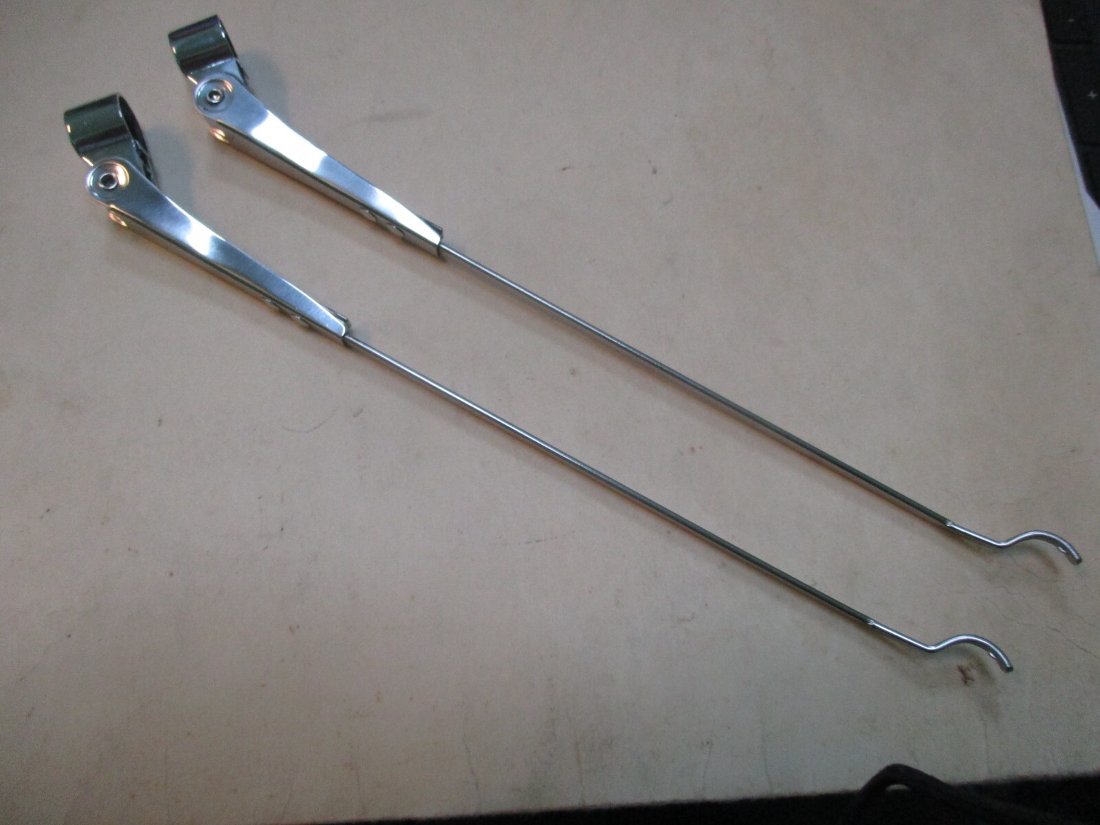 Rolls Royce, Bentley, RHD wiper blade arms, spoon style for pre & post war cars