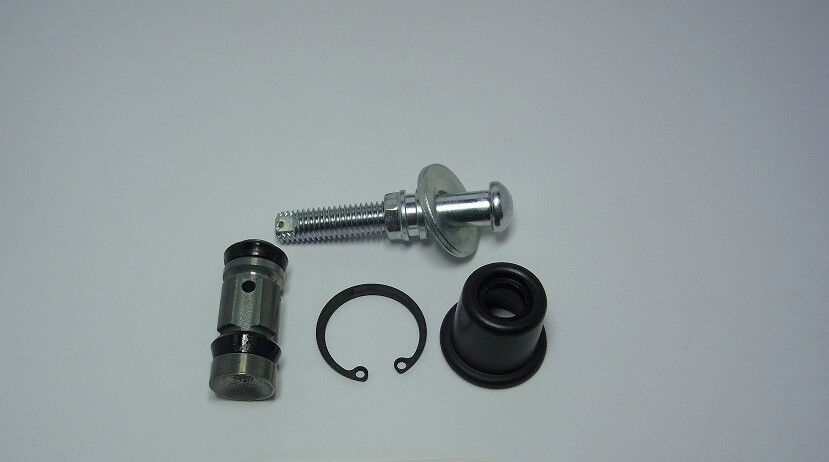 Réparer Fuite Frein Arrière Yamaha XTZ 12 Super Ténéré avec le Kit MSR-221 81601221