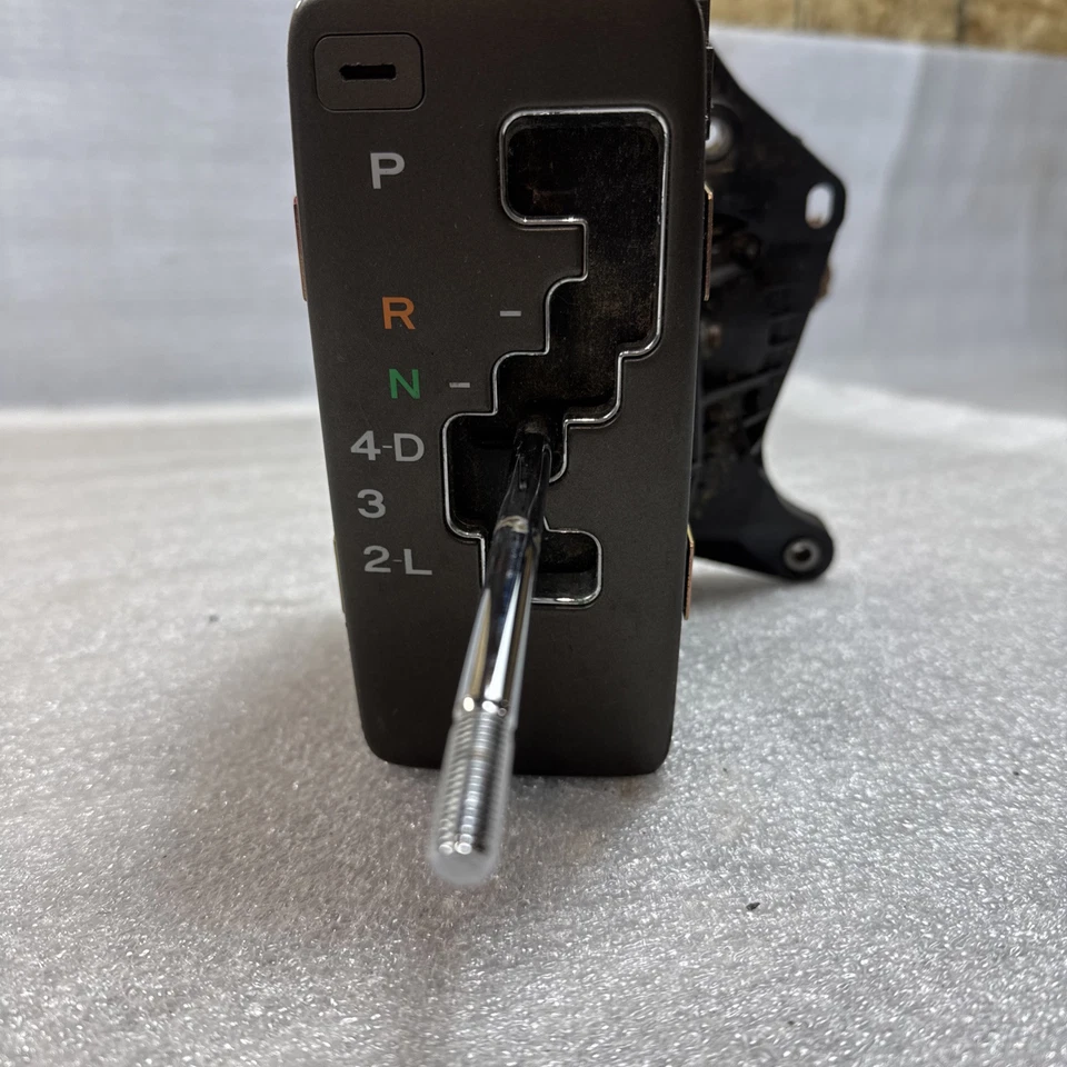 Used OEM 01-03 Lexus LS430 Shift Shifter Box Assembly 35971-50020 - Image 4 of 4